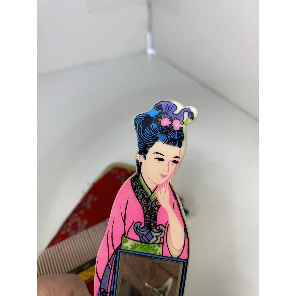 Vintage Geisha Girls Painted‎ Comb & Mirror Set Hong Kong Collectible Vanity Art